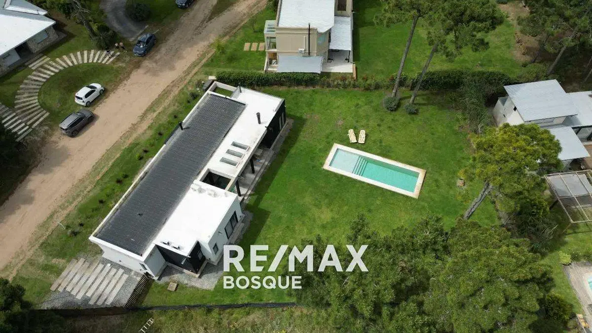 CASA VENTA PINAMAR ALAMOS II MODERNA Y CON PILETA 2