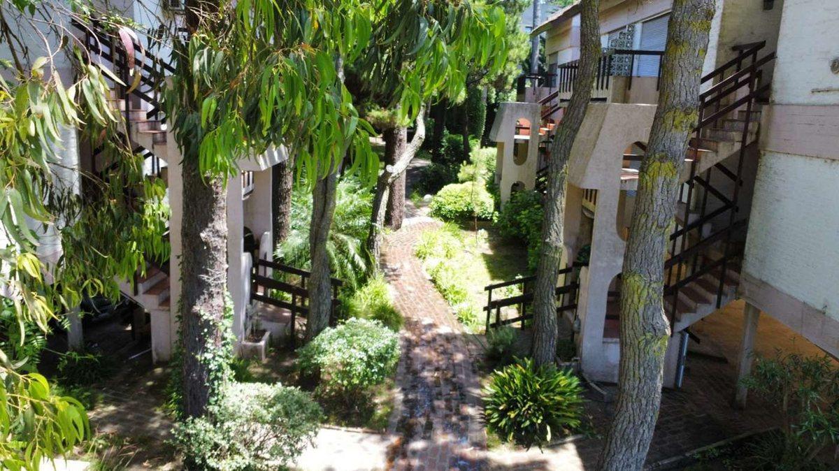 DEPARTAMENTO DÚPLEX CON GAS NATURAL PINAMAR VENTA