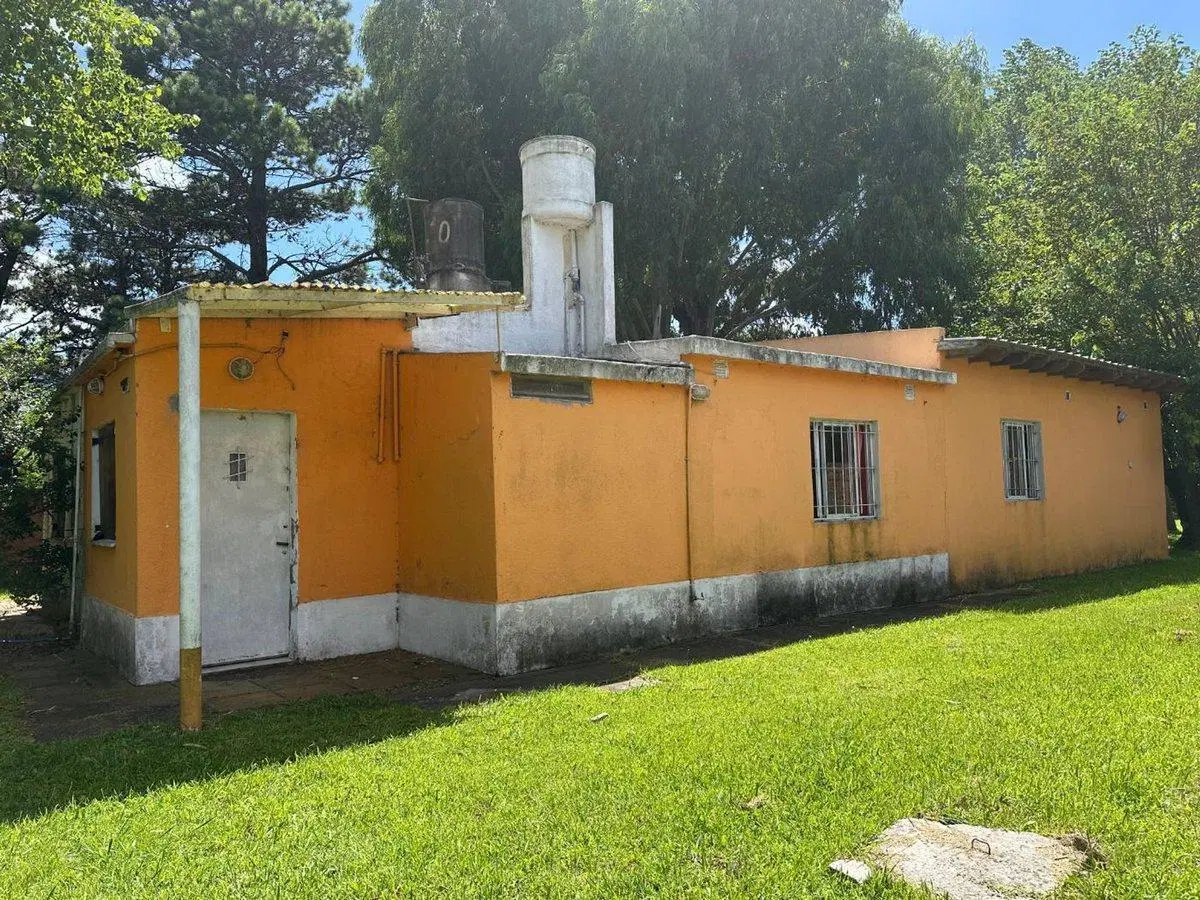 CASA EN VENTA MAR DE AJO CON AMPLIO PATIO 2