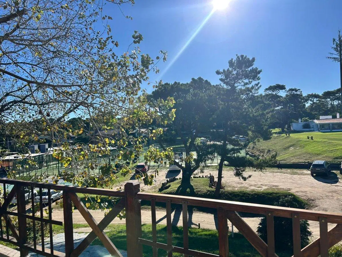 VENTA CASA 4 AMBIENTES PINAMAR VISTA AL GOLF 5