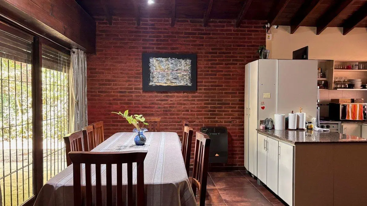 Venta casa Pinamar 4 ambientes barrio Tridente 2