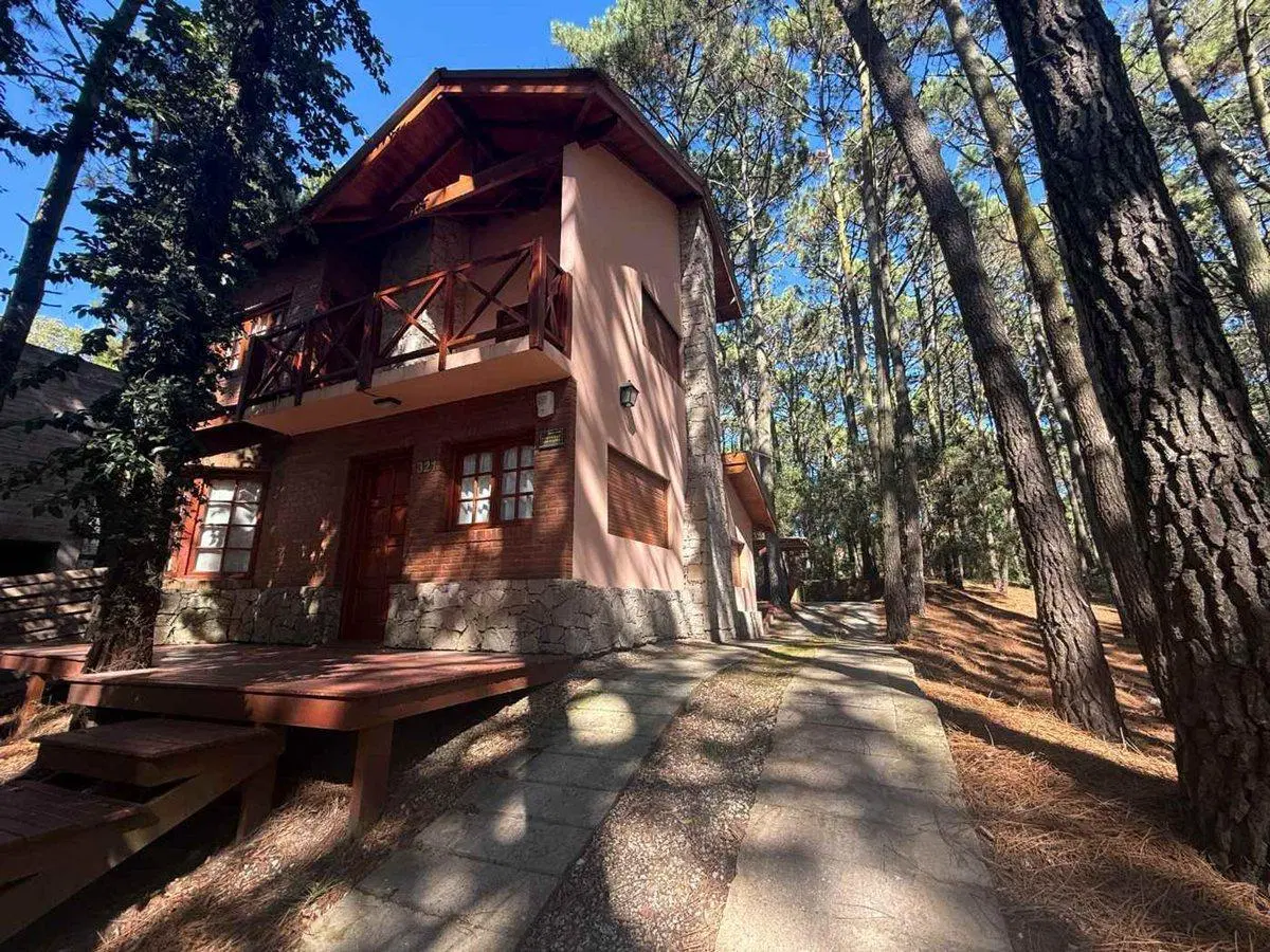 Venta casa Mar Azul 4 ambientes cerca del  mar 2