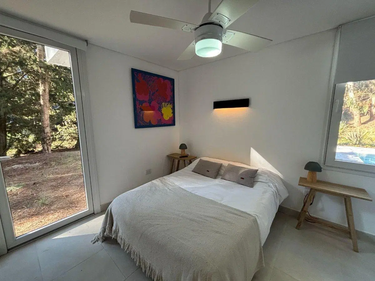 Venta casa Costa Esmeralda Barrio Bosque con Gas 4