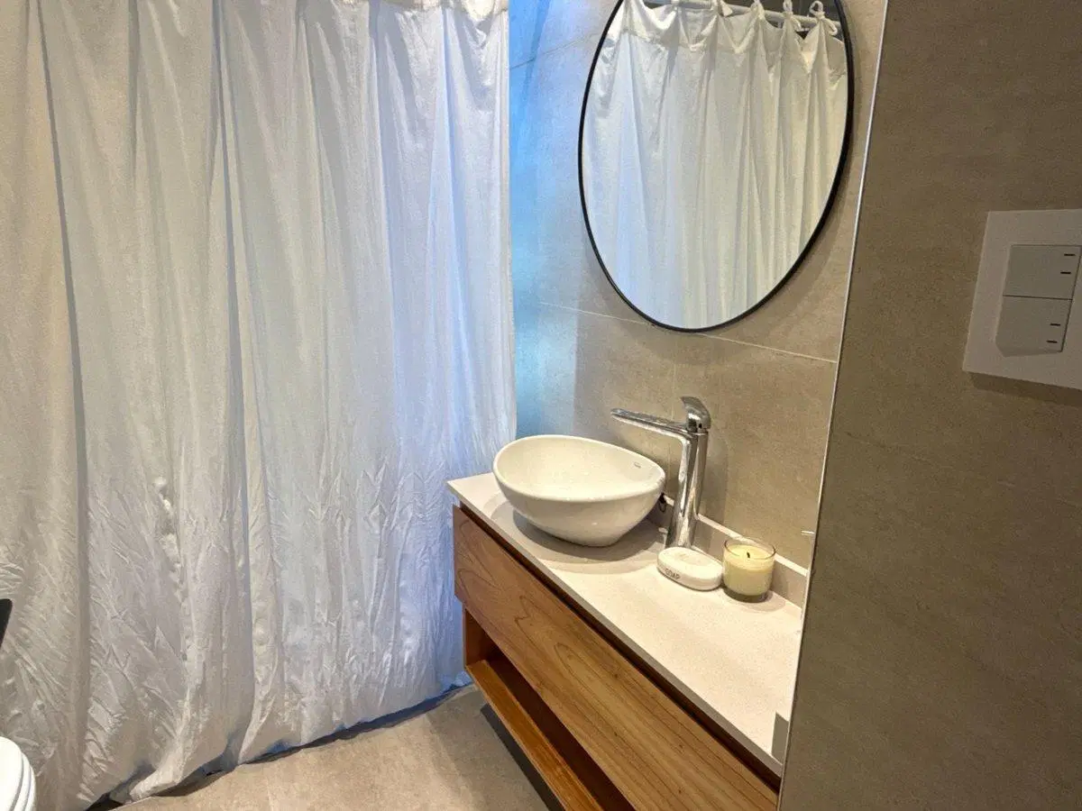 VENTA DEPARTAMENTO 3 AMBIENTES CON JARDÍN PINAMAR 4