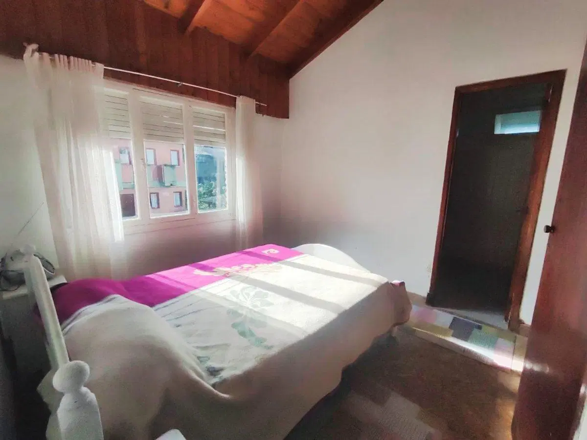 Venta casa  7 dormitorios Pinamar a mts del Mar 2