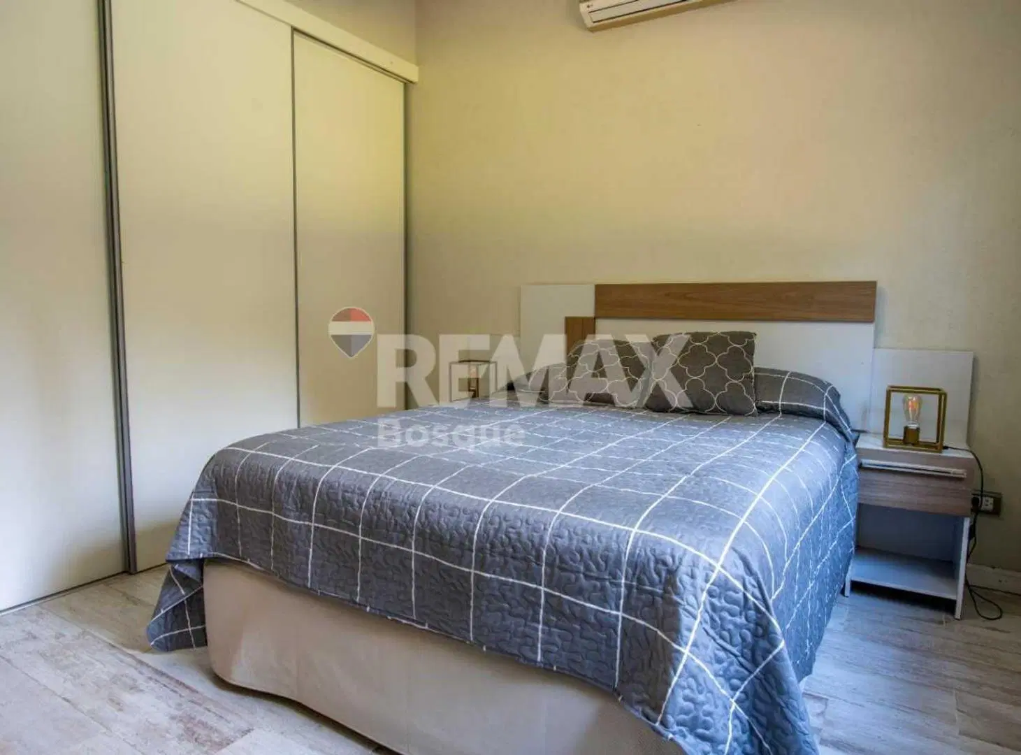CASA VENTA COSTA ESMERALDA - FONDO LIBRE AL GOLF 5
