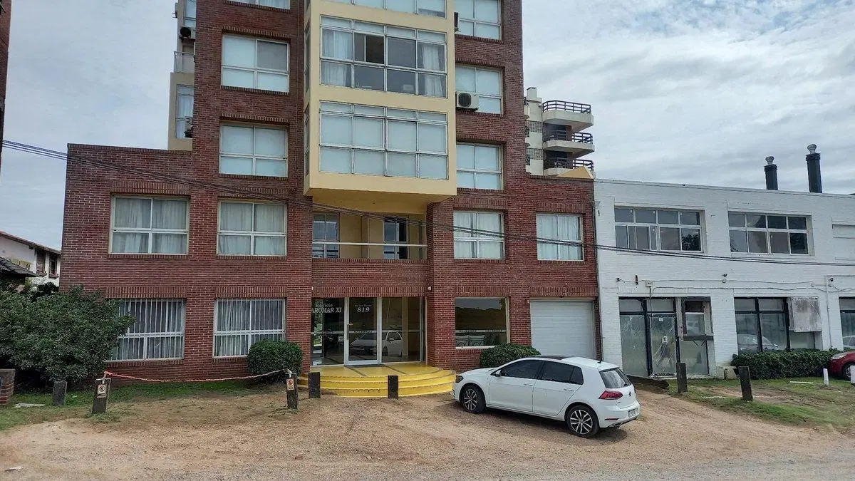 Departamento en Venta en PINAMAR 3 amb PB cochera 3