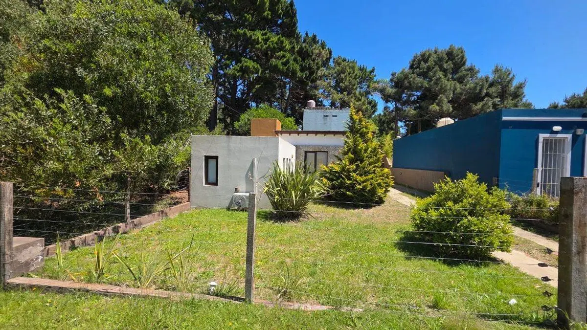 VENTA DE CASA 2 AMBIENTES MAR AZUL 2