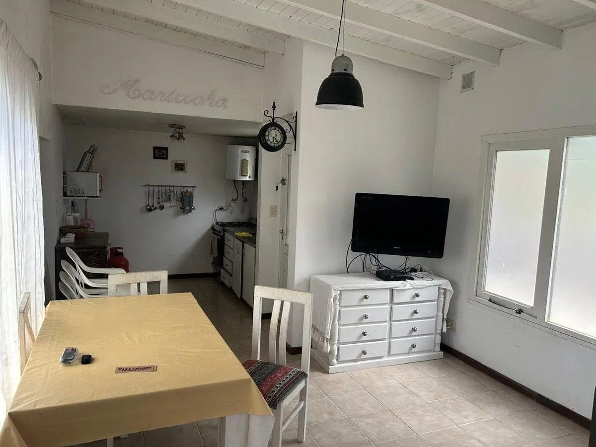 VENTA DE CASA 2 AMBIENTES MAR AZUL 4