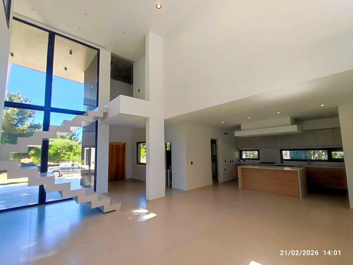 Casa Venta Costa Esmeralda 4 dormitorios piscina 3