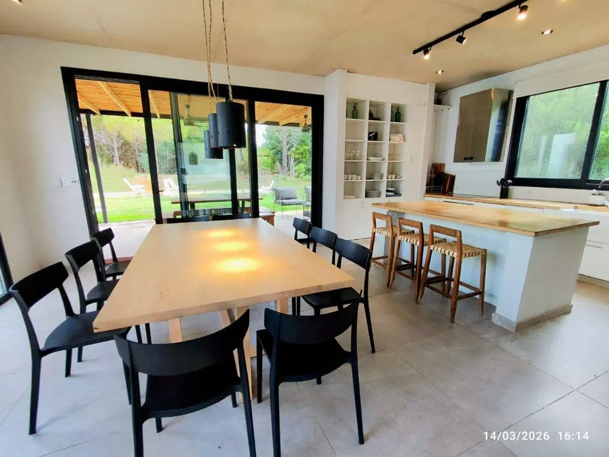 Venta Casa Costa Esmeralda 4 dormitorios y piscina 5