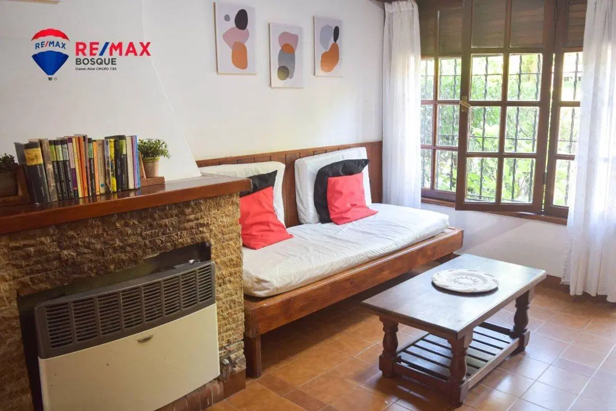 Venta de TRIPLEX  en Pinamar a una cuadra del mar 4