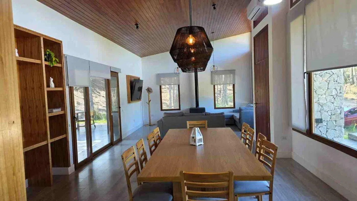 VENTA CASA VILLA ROBLES 4 AMBIENTES 5