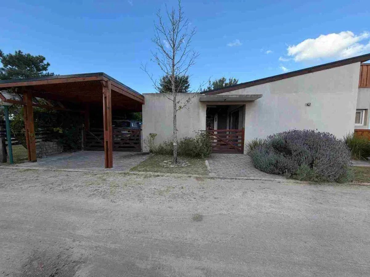 Casa en Venta  Barrio Cerrado Ostende 2