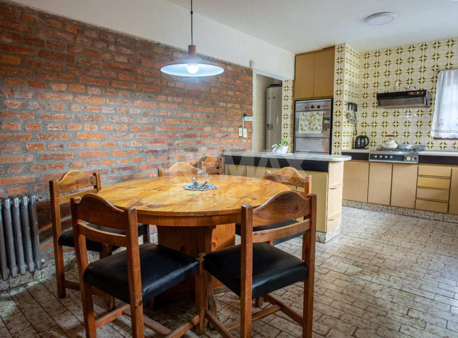 Foto de CASA EN VENTA PINAMAR ZONA CENTRO GAS NATURAL, imagen 2