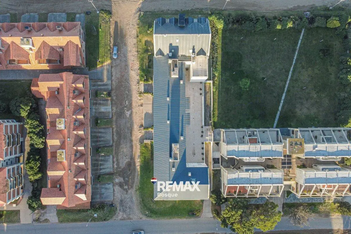 VENTA DEPARTAMENTO PINAMAR 4