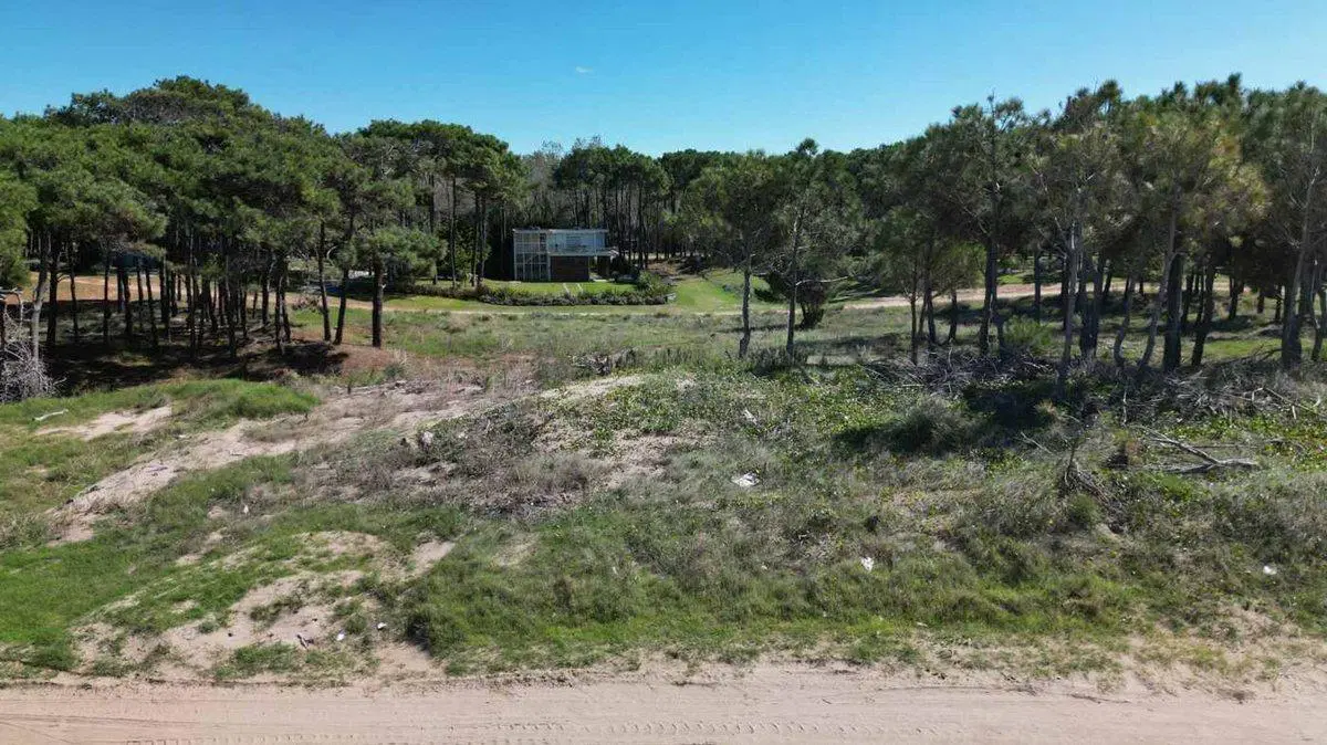 LOTE VENTA VILLA ROBLES BARRIO BRISAS 2
