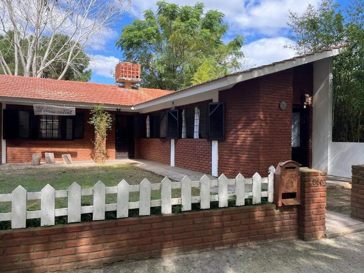 CASA EN VENTA EN MAR DEL TUYU 2