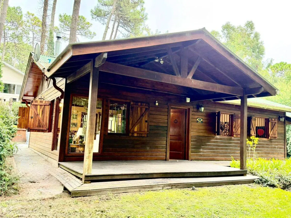 Casa en venta 4 ambientes en Carilo lote 1400m2 4