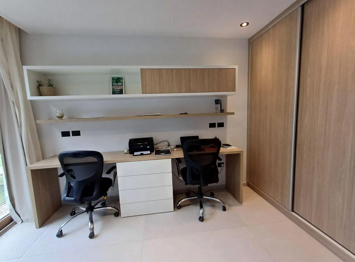 VENTA CASA 4 AMBIENTES BARRIO PIONEROS 5