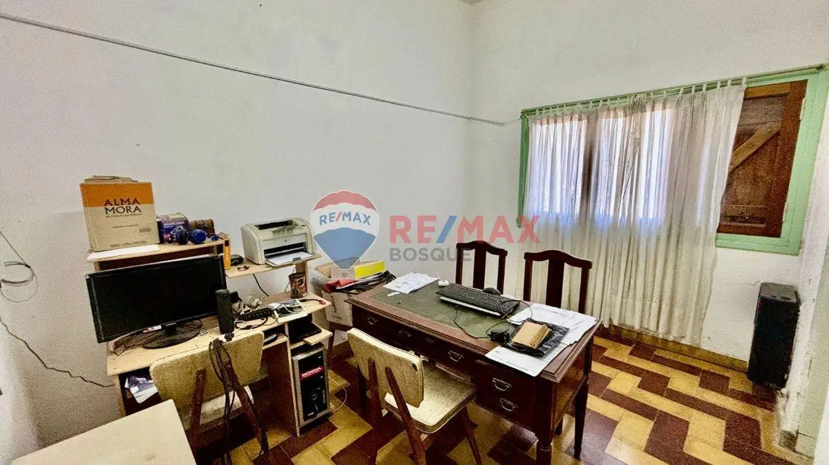 VENTA CASA SOBRE LOTE MULTIFAMILIAR GRAL MADARIAGA 3