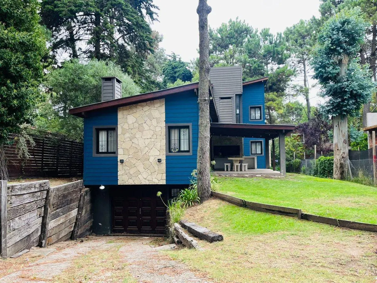 VENTA CASA VALERIA DEL MAR CINCO AMBIENTES 8