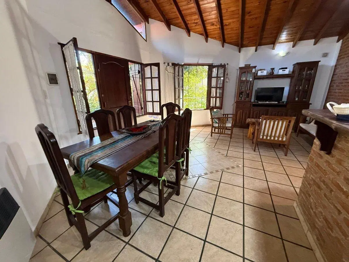 VENTA CASA 3 AMBIENTES A 200 METROS DEL MAR 8