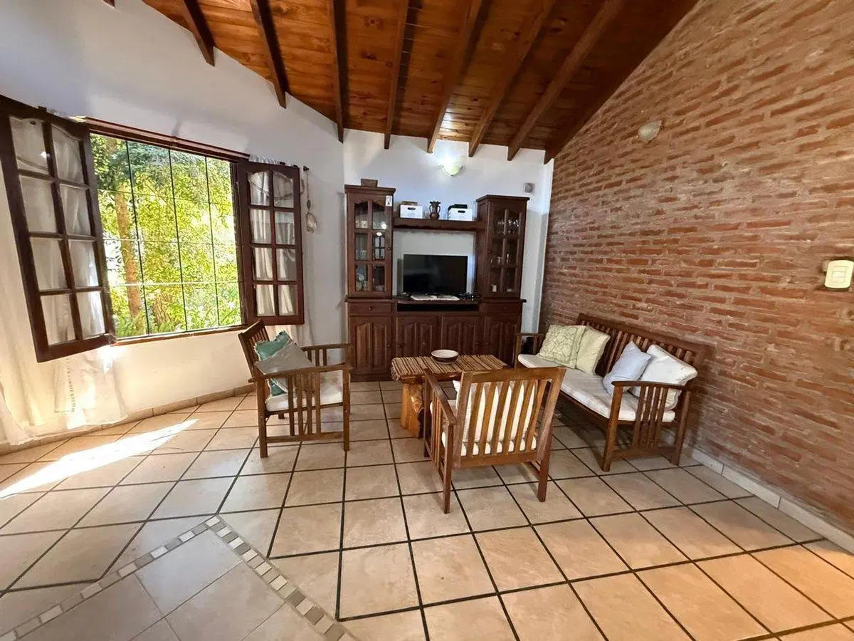 VENTA CASA 3 AMBIENTES A 200 METROS DEL MAR 4