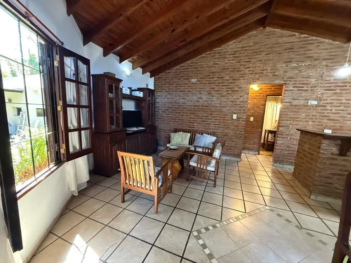 VENTA CASA 3 AMBIENTES A 200 METROS DEL MAR 5