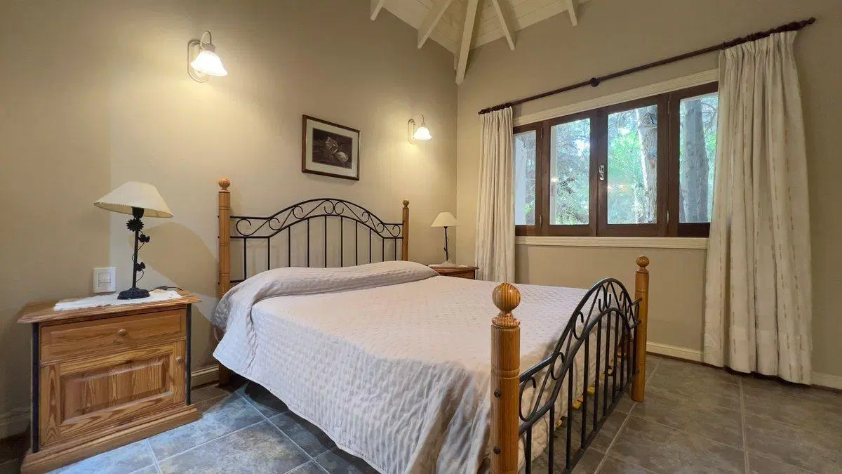 CASA VENTA 6 AMBIENTES CARILO 2