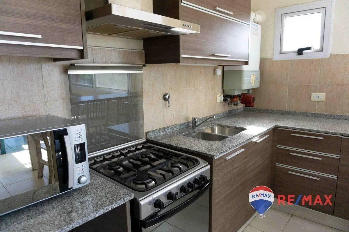 VENTA DE DEPARTAMENTO CÉNTRICO EN PINAMAR 5