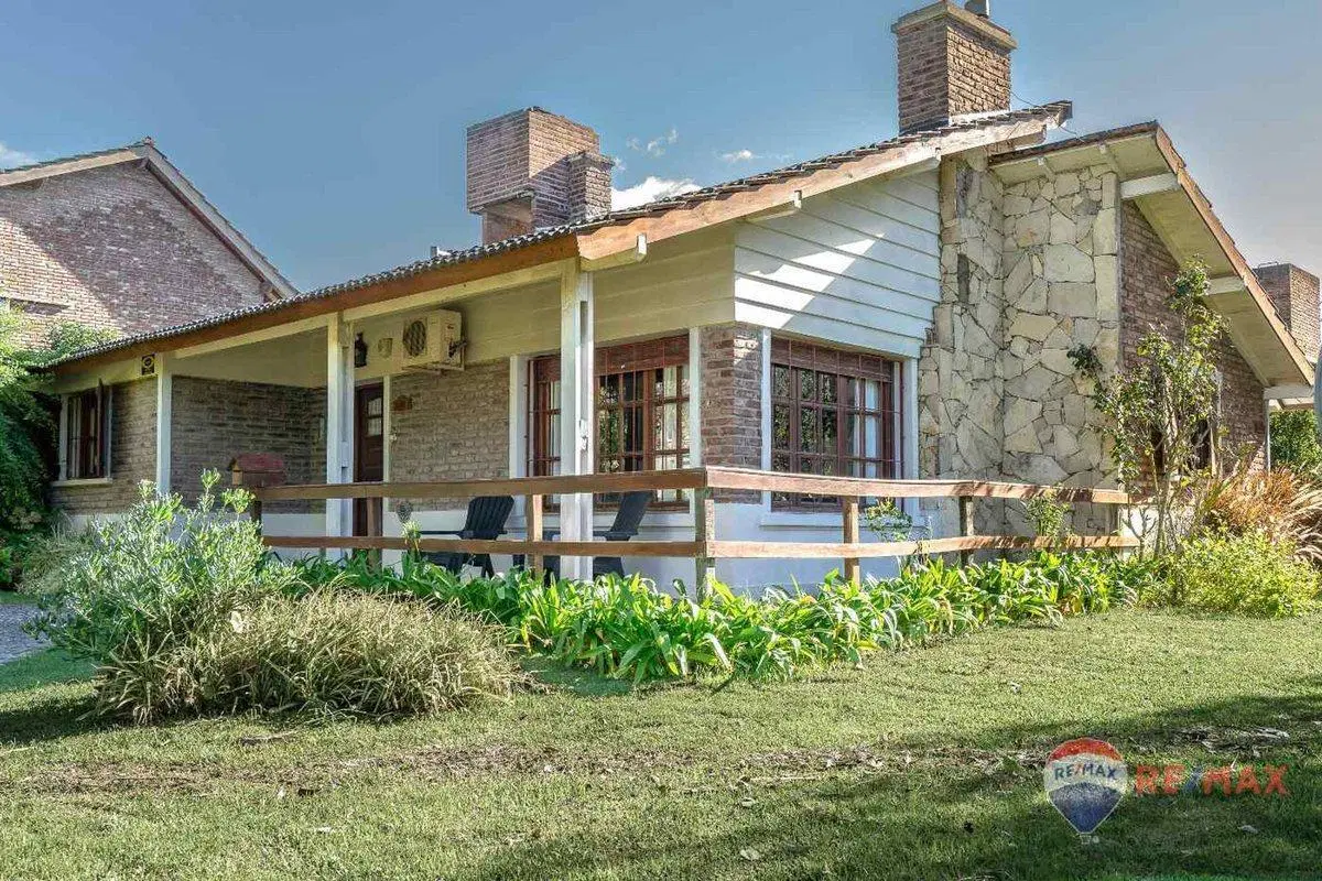 Venta Casa Pinamar 3 dormitorios y dep a 70 mt Mar 4