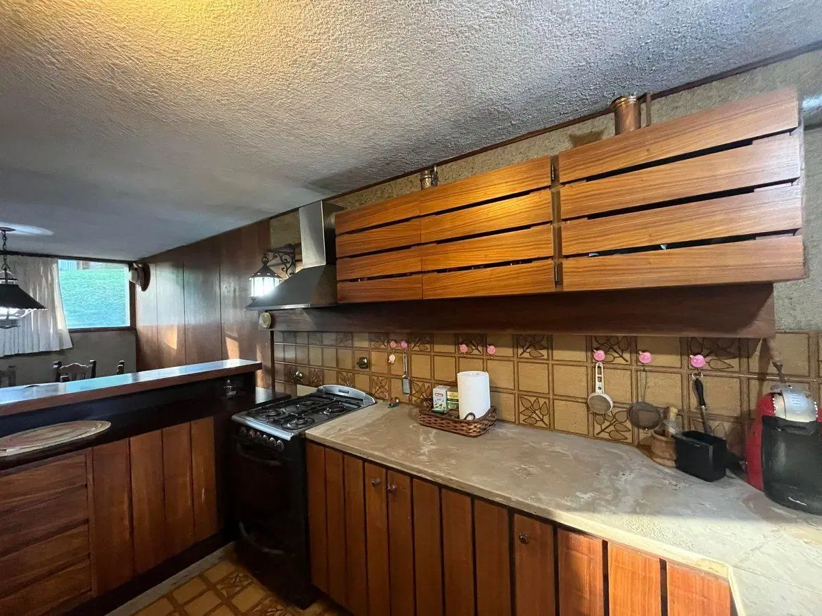 VENTA DE CASA EN PINAMAR. 6 AMBIENTES ZONA GOLF 2