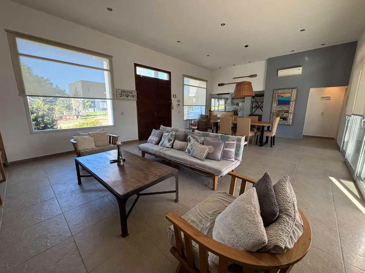 Casa en Venta Costa Esmeralda con Piscina y Gas 5