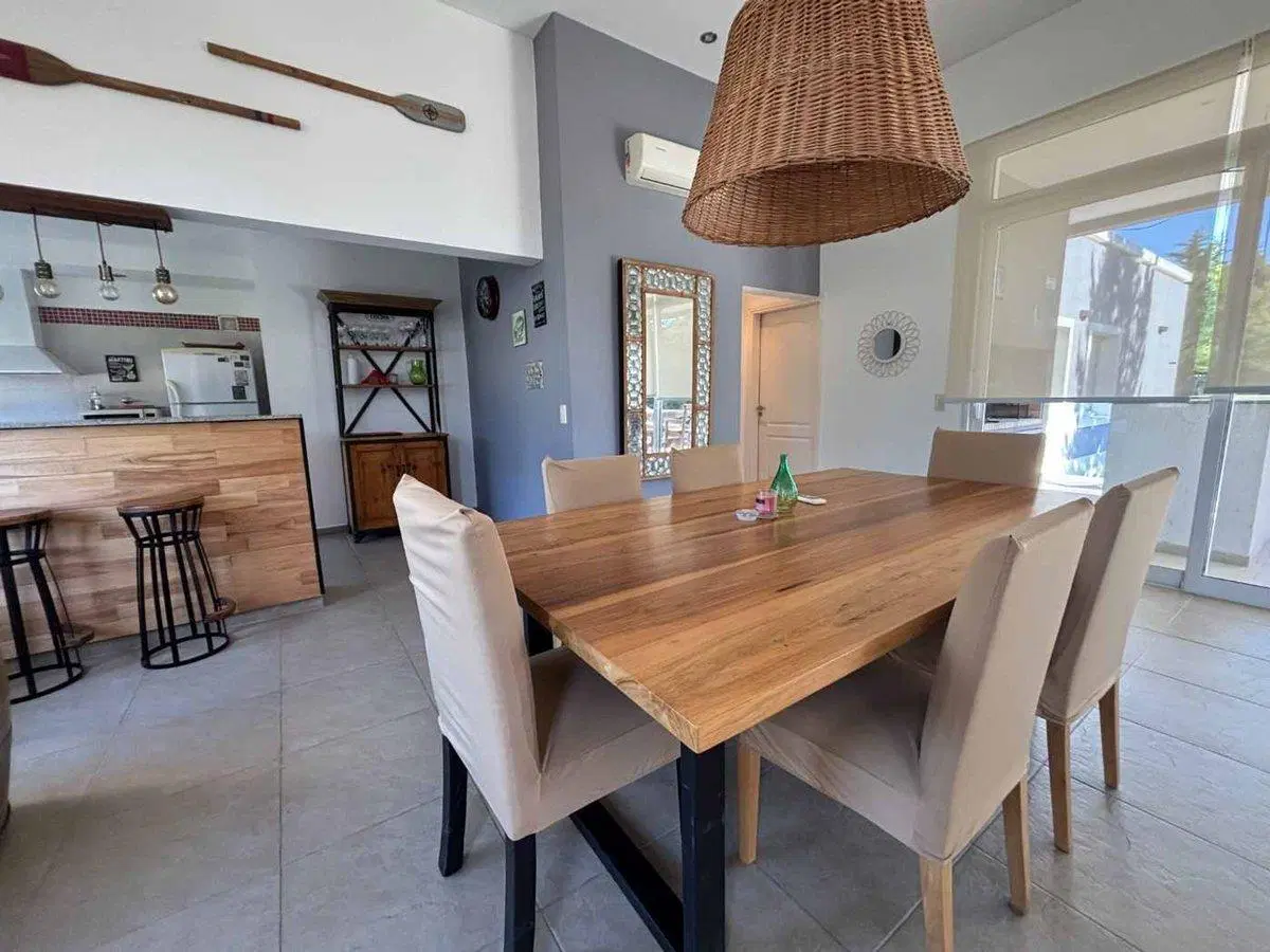 Casa en Venta Costa Esmeralda con Piscina y Gas 2