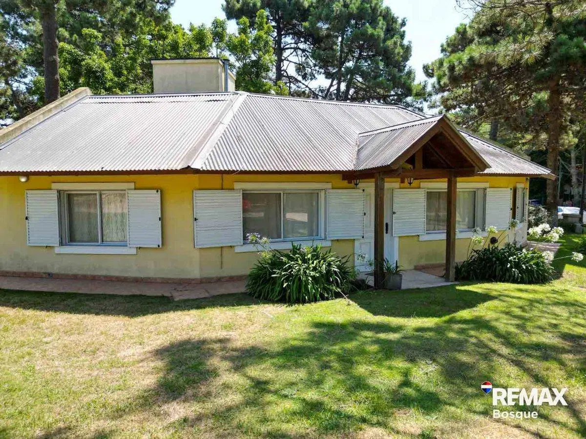 CASA VENTA VALERIA DEL MAR EN ESQUINA 3