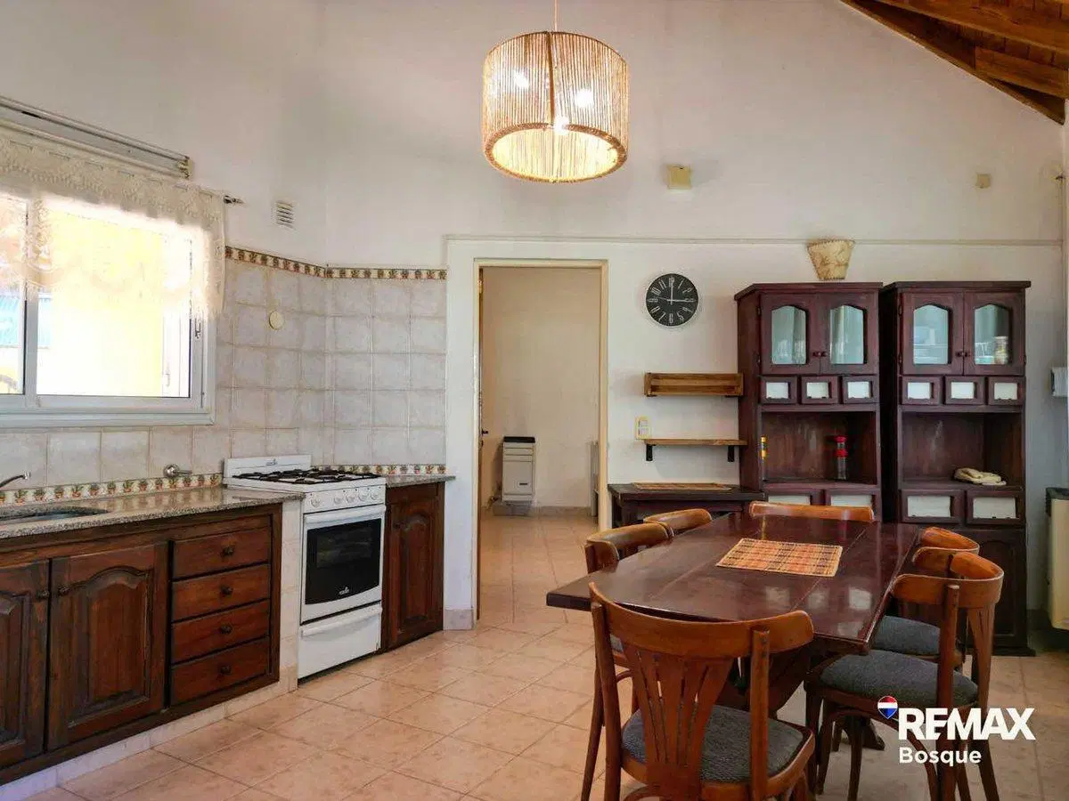 CASA VENTA VALERIA DEL MAR EN ESQUINA 4