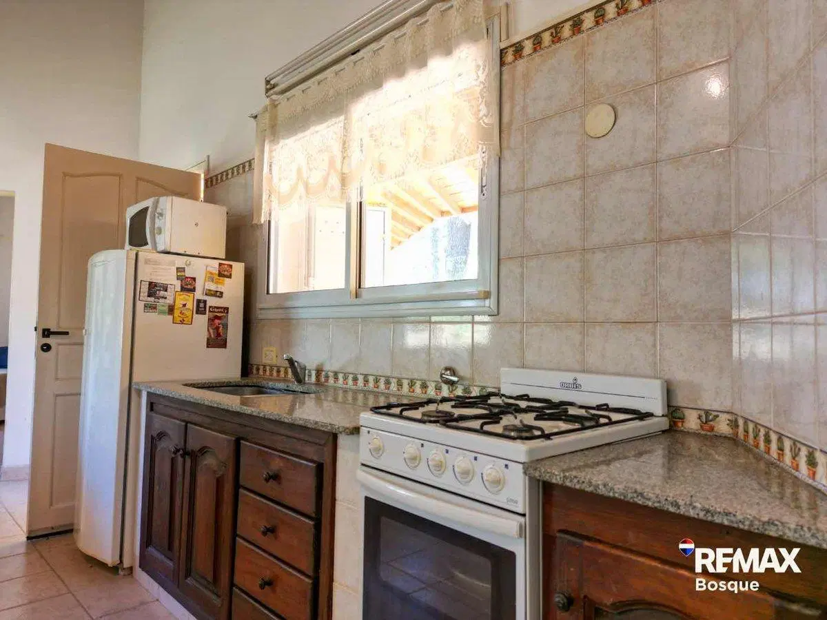 CASA VENTA VALERIA DEL MAR EN ESQUINA 8