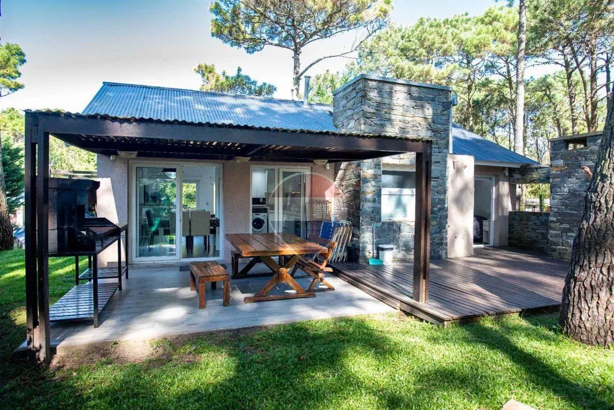 Venta Casa en Cariló 2 casas independientes renta 8
