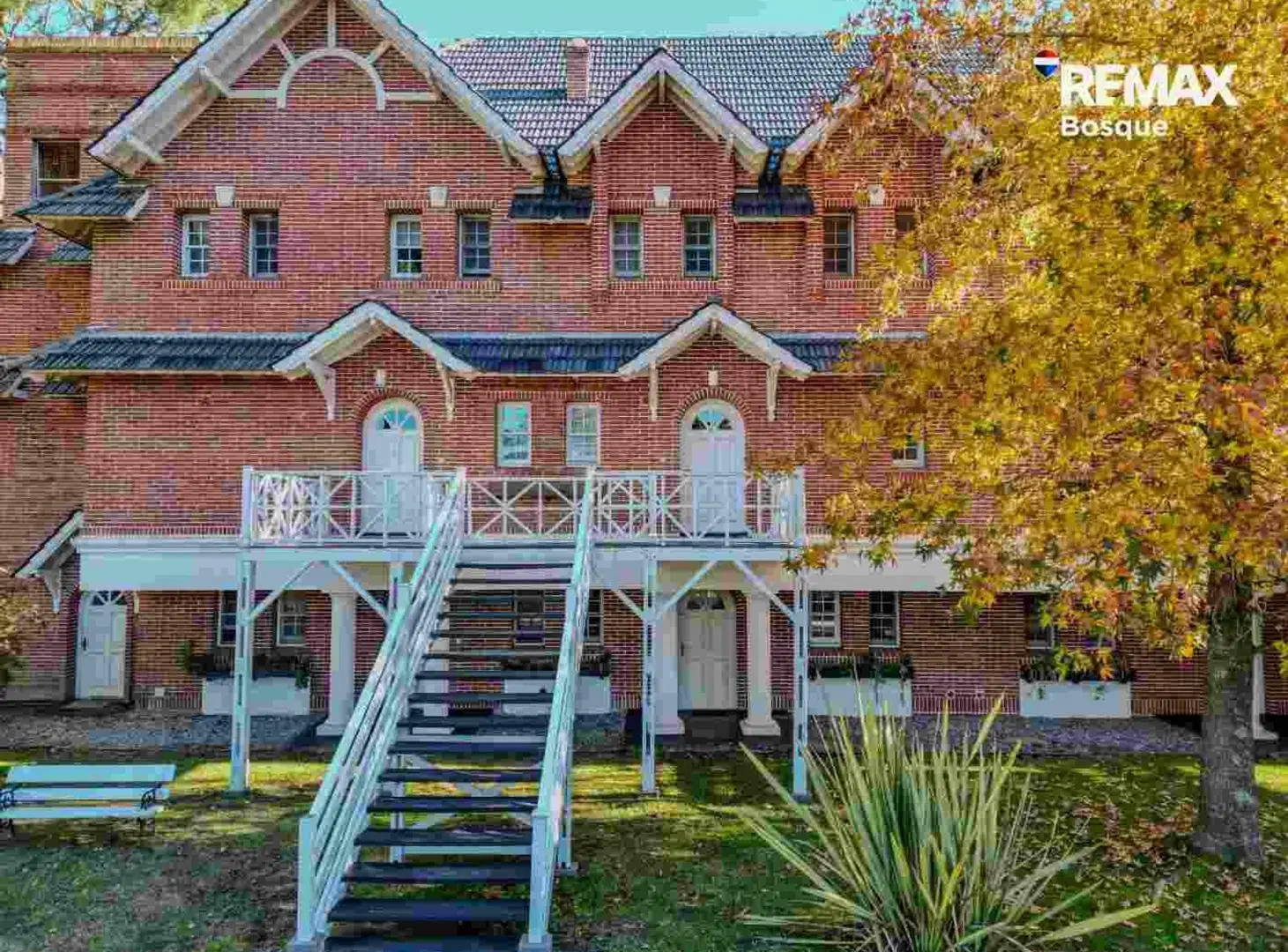 CASA DUPLEX VENTA PINAMAR CON VISTAS AL GOLF 2