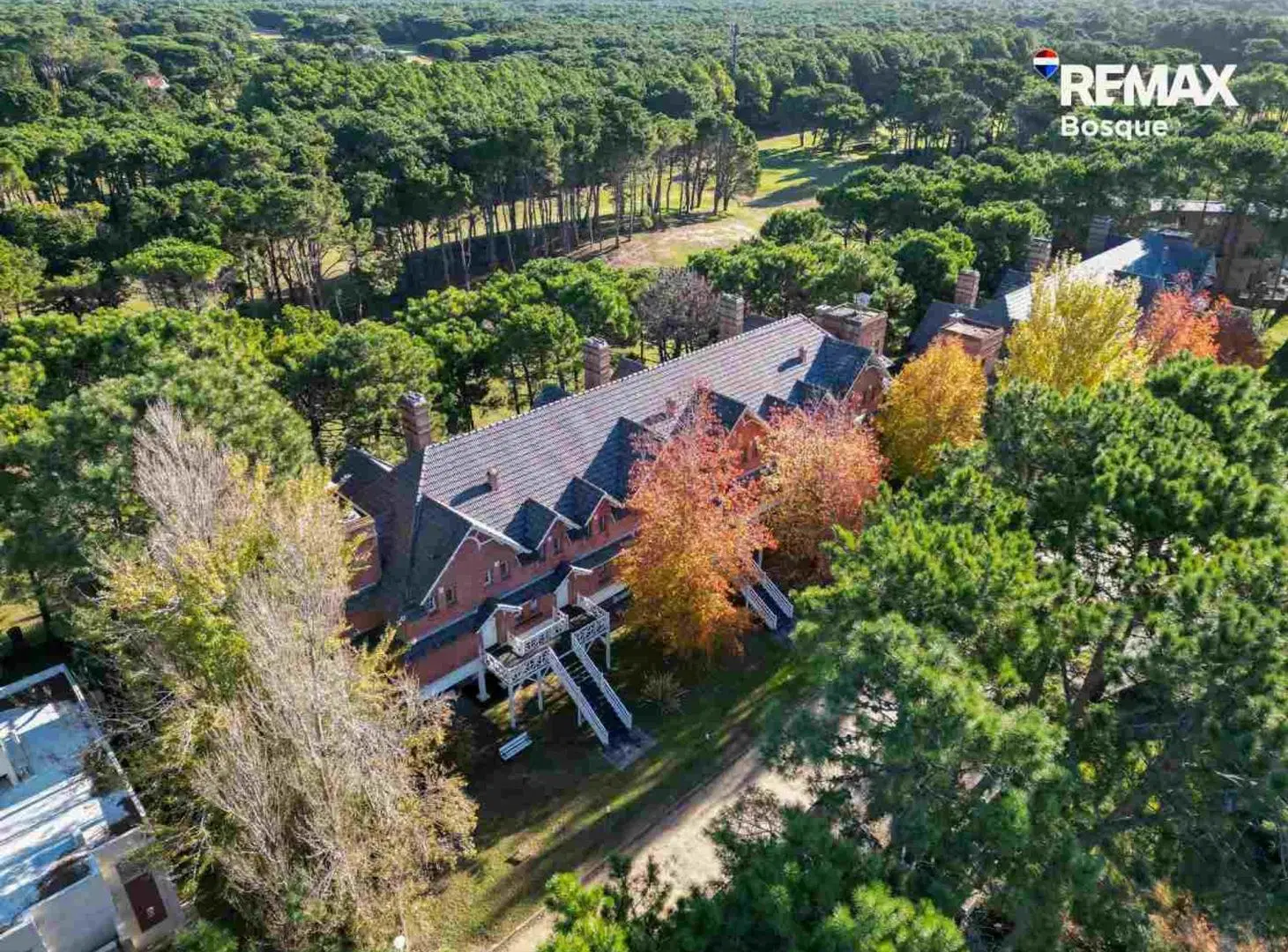 CASA DUPLEX VENTA PINAMAR CON VISTAS AL GOLF 3