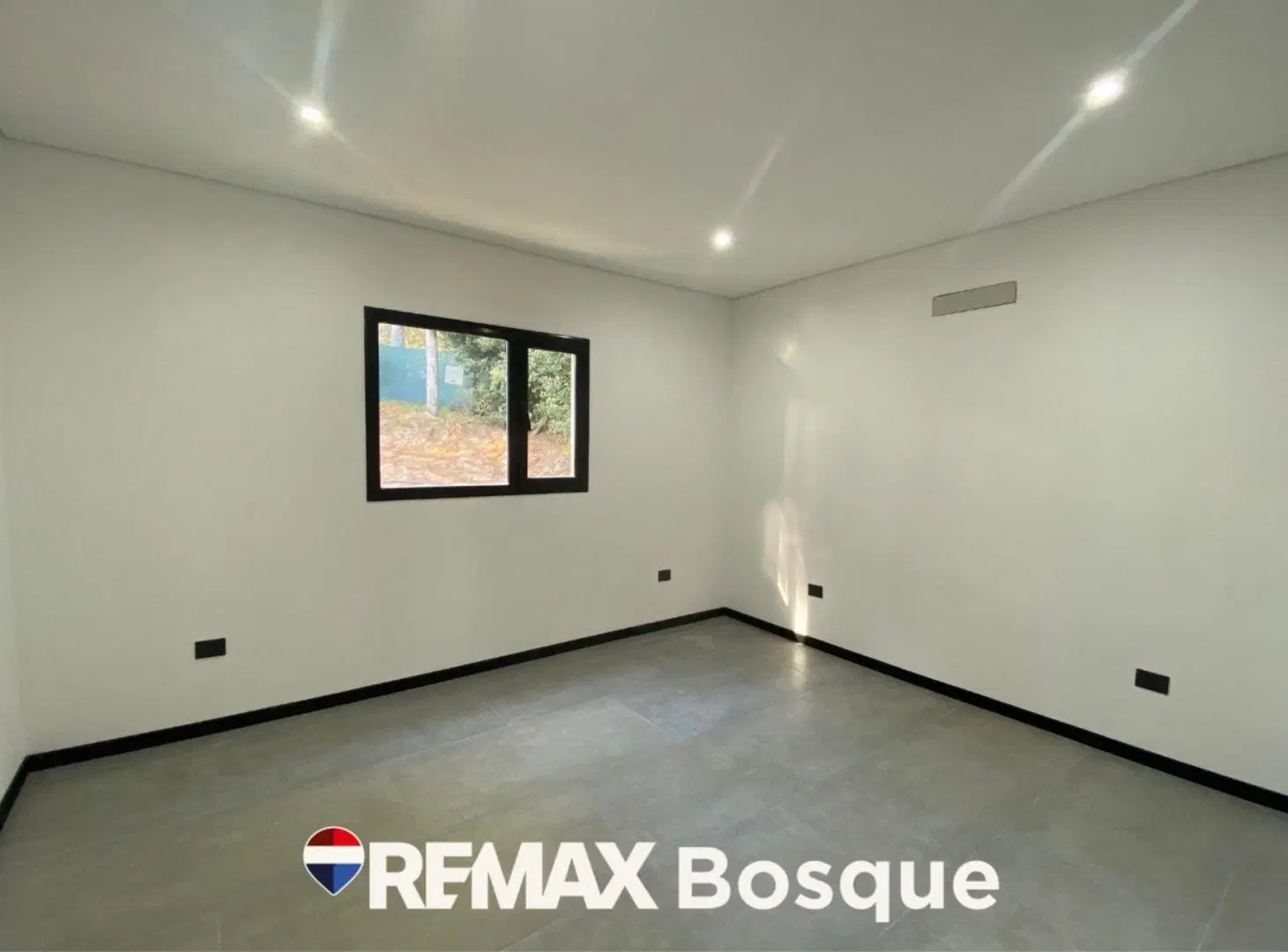 Venta casa en Pinamar Barrio Nayades 5