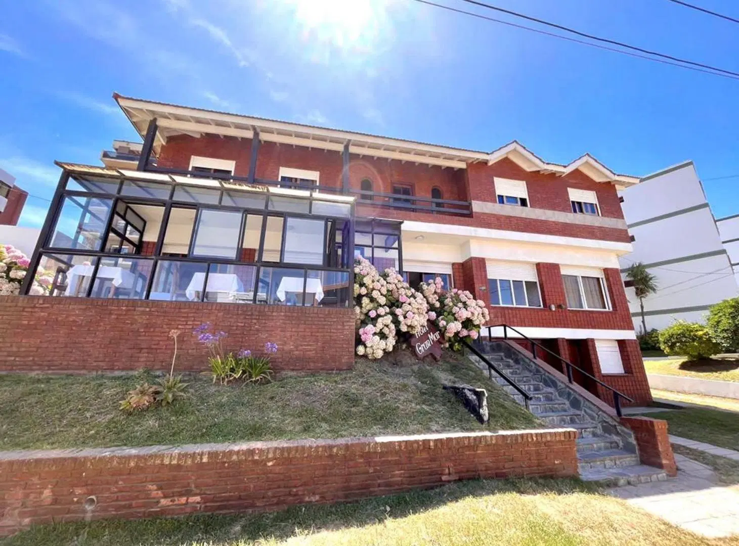 Hotel en Venta Villa Gesell 1 cuadra del mar 5