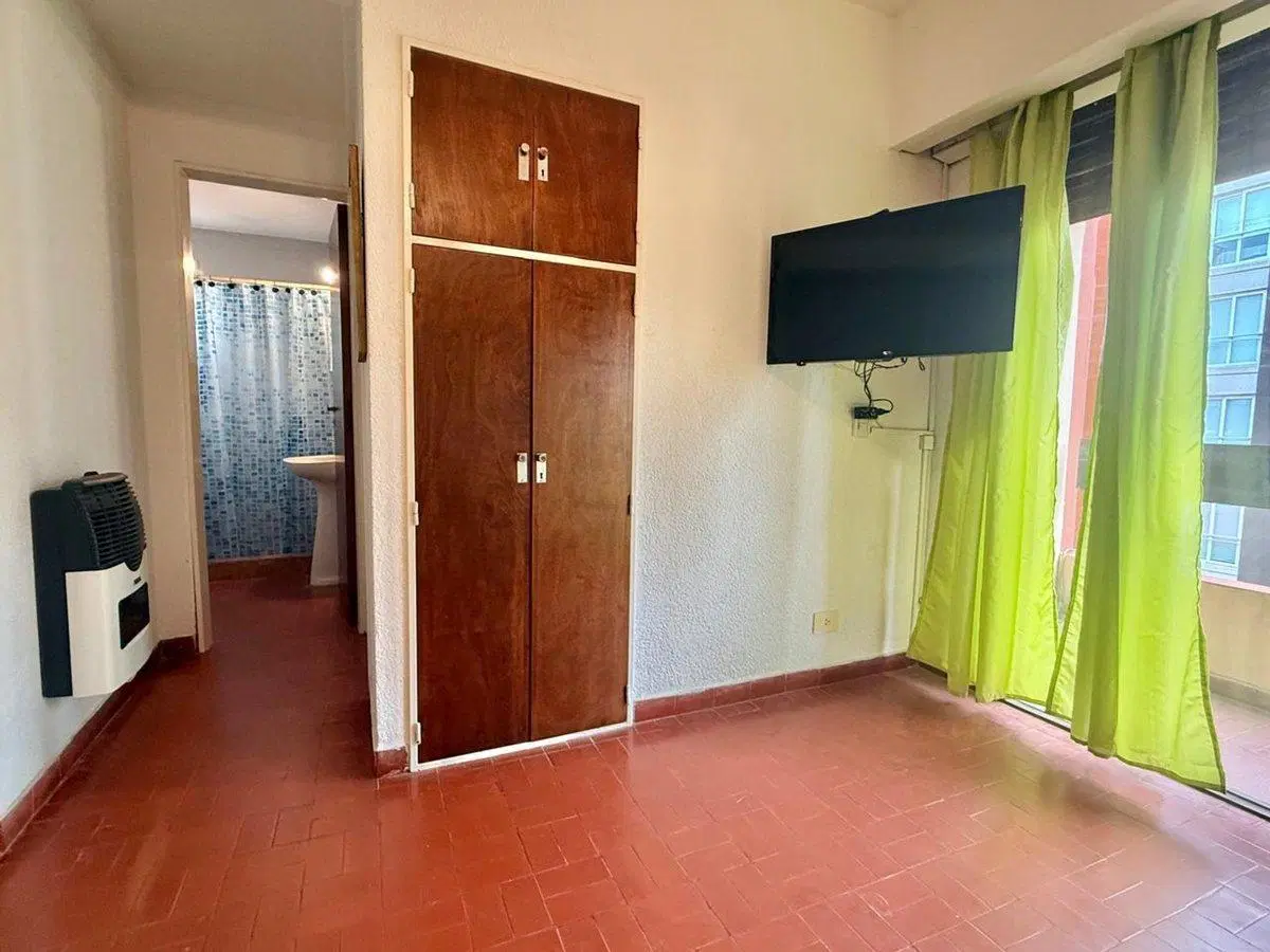 DEPARTAMENTO EN VENTA CENTRO DE PINAMAR CON GAS 3