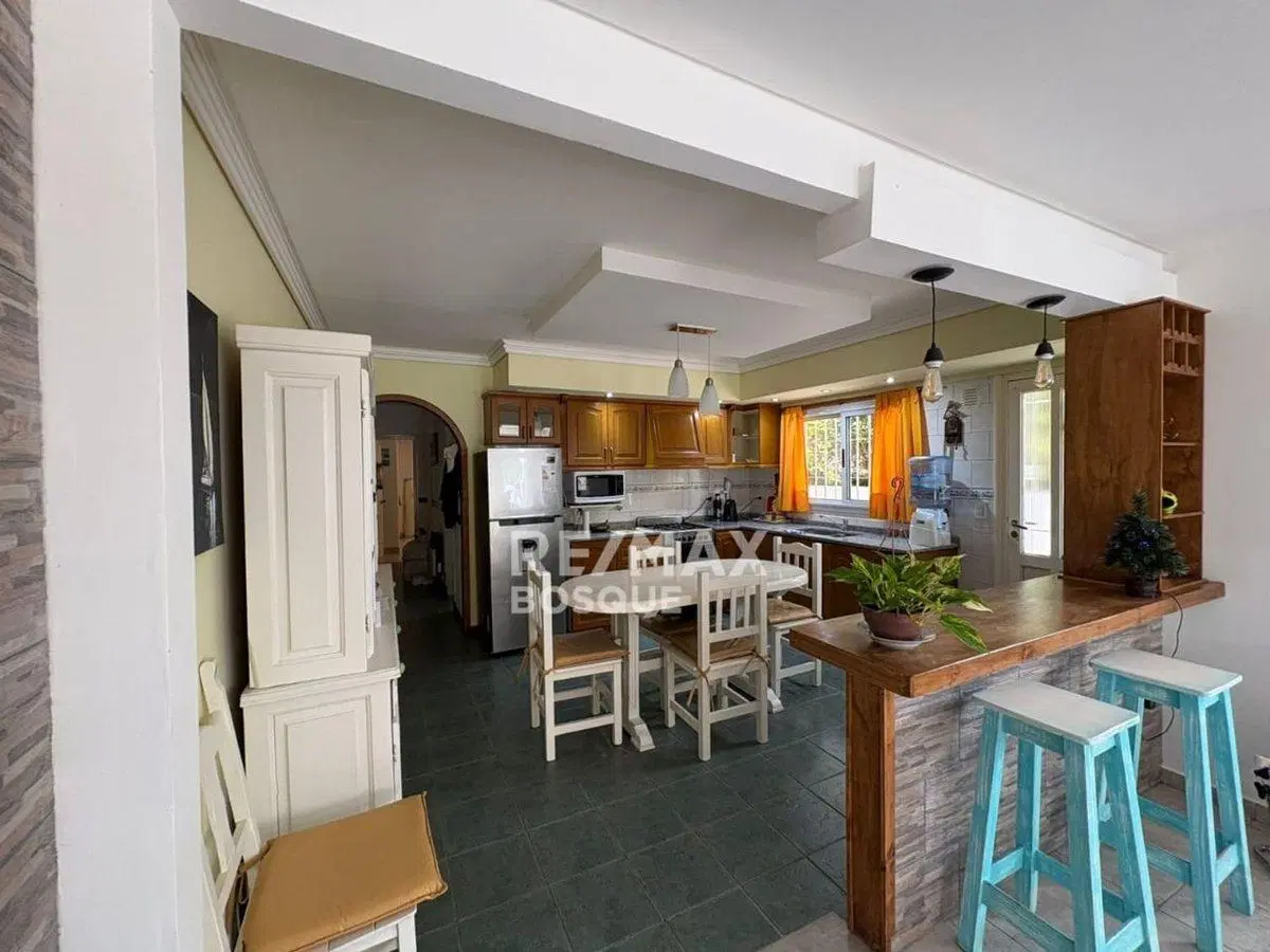 ALQUILER  ANUAL CASA PINAMAR 4