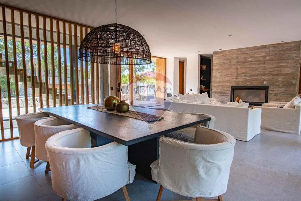 VENTA CASA COSTA ESMERALDA MAR 8
