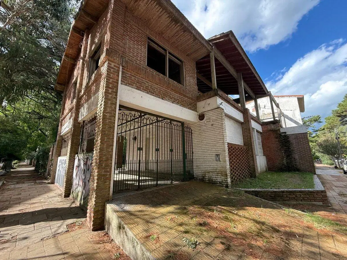 LOTE VENTA MULTIFAMILIAR CON CASA SAN BERNARDO 2