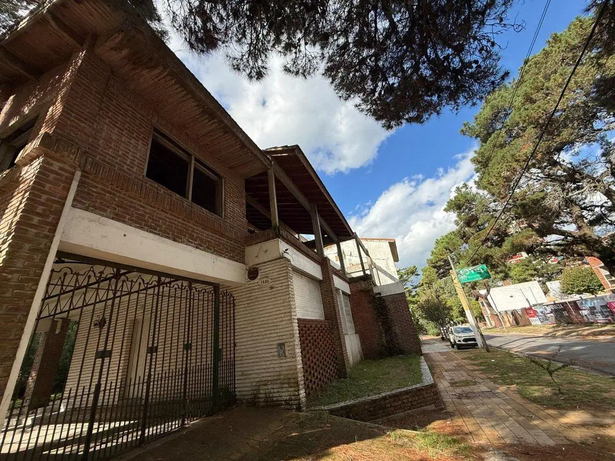 LOTE VENTA MULTIFAMILIAR CON CASA SAN BERNARDO 8