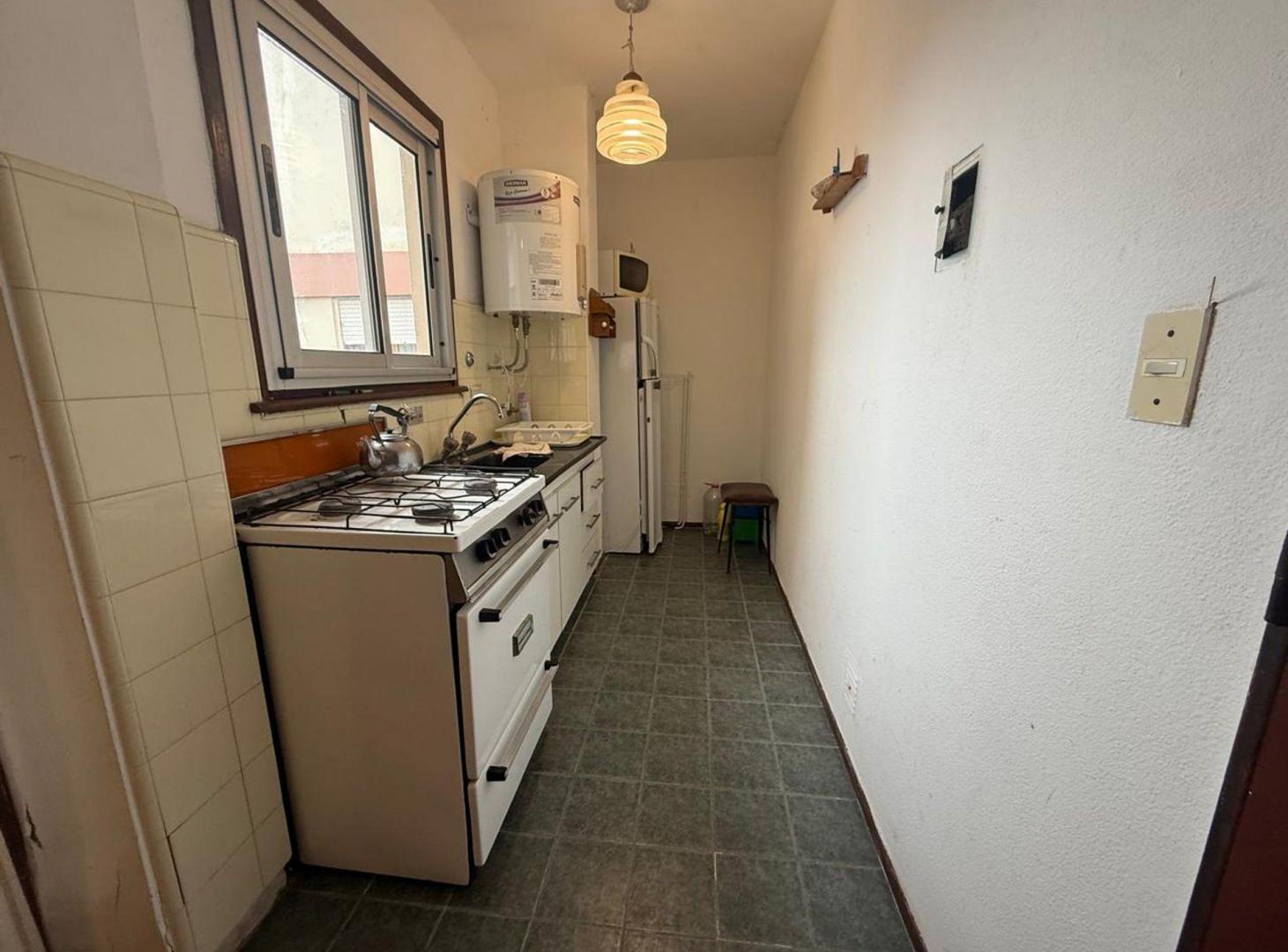 Foto de VENTA DEPARTAMENTO 2 AMBIENTES GAS NATURAL CENTRO, imagen 2