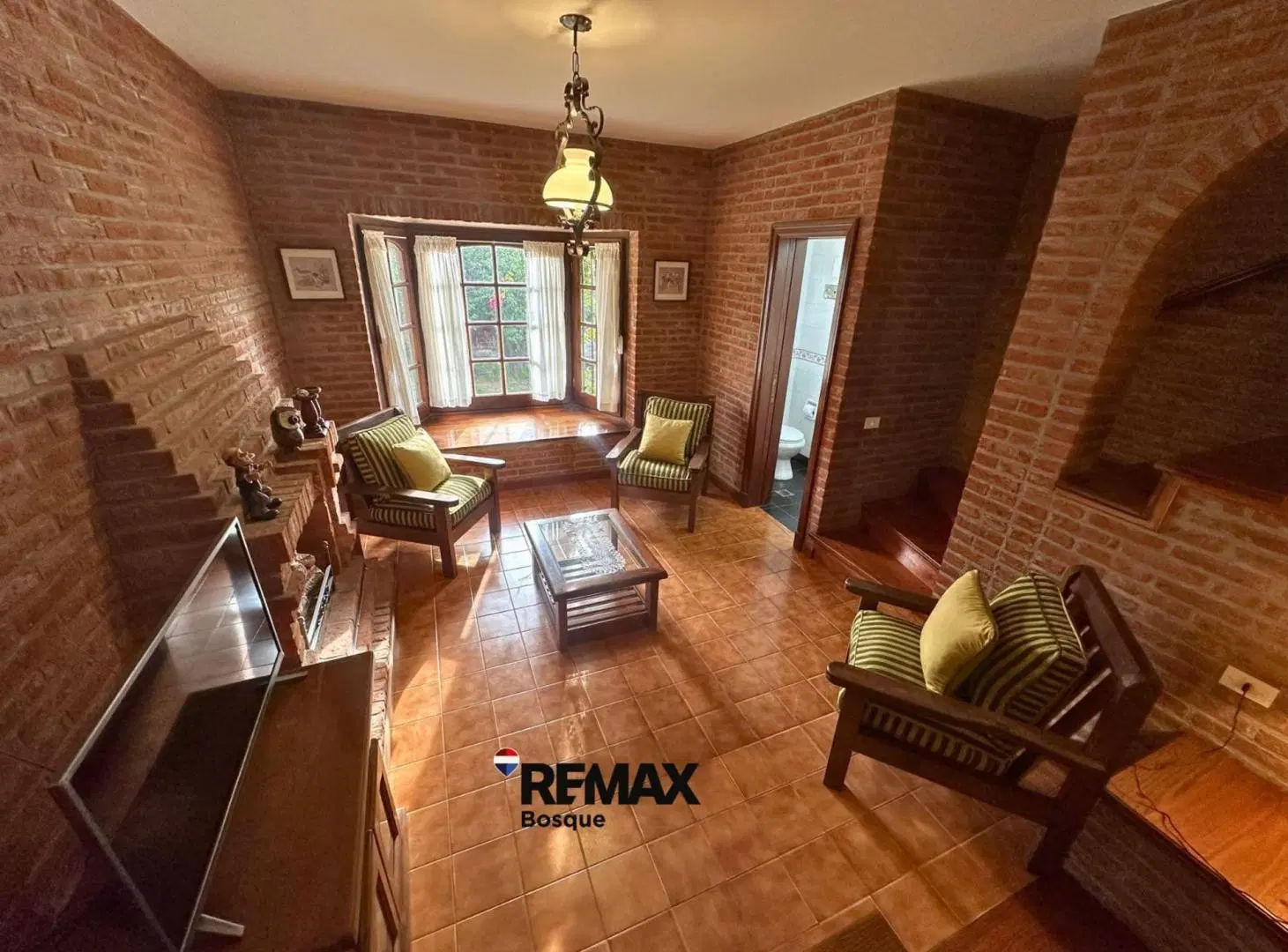 Venta triplex 4 ambientes Pinamar con cochera 8